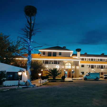 Amrouss Touristic Darmaroc Hotel Azrou Exterior photo
