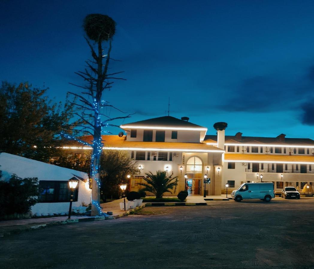 Amrouss Touristic Darmaroc Hotel Azrou Exterior photo
