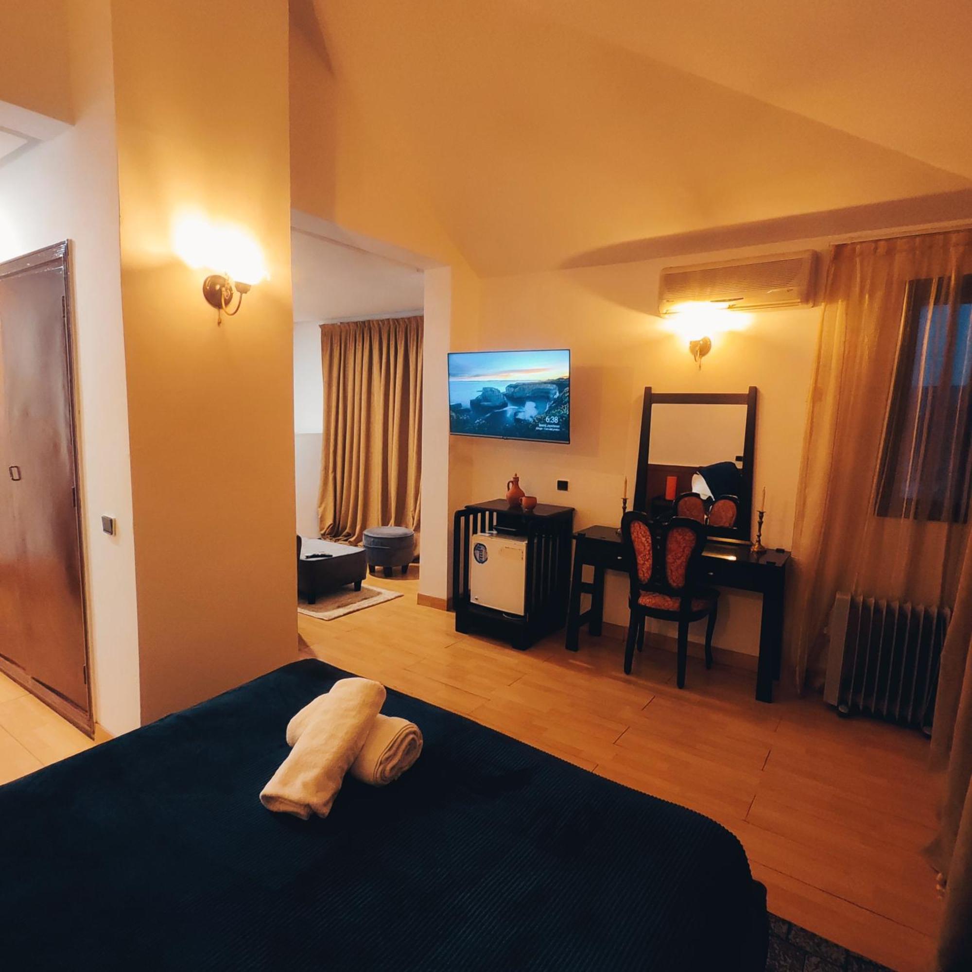 Amrouss Touristic Darmaroc Hotel Azrou Exterior photo